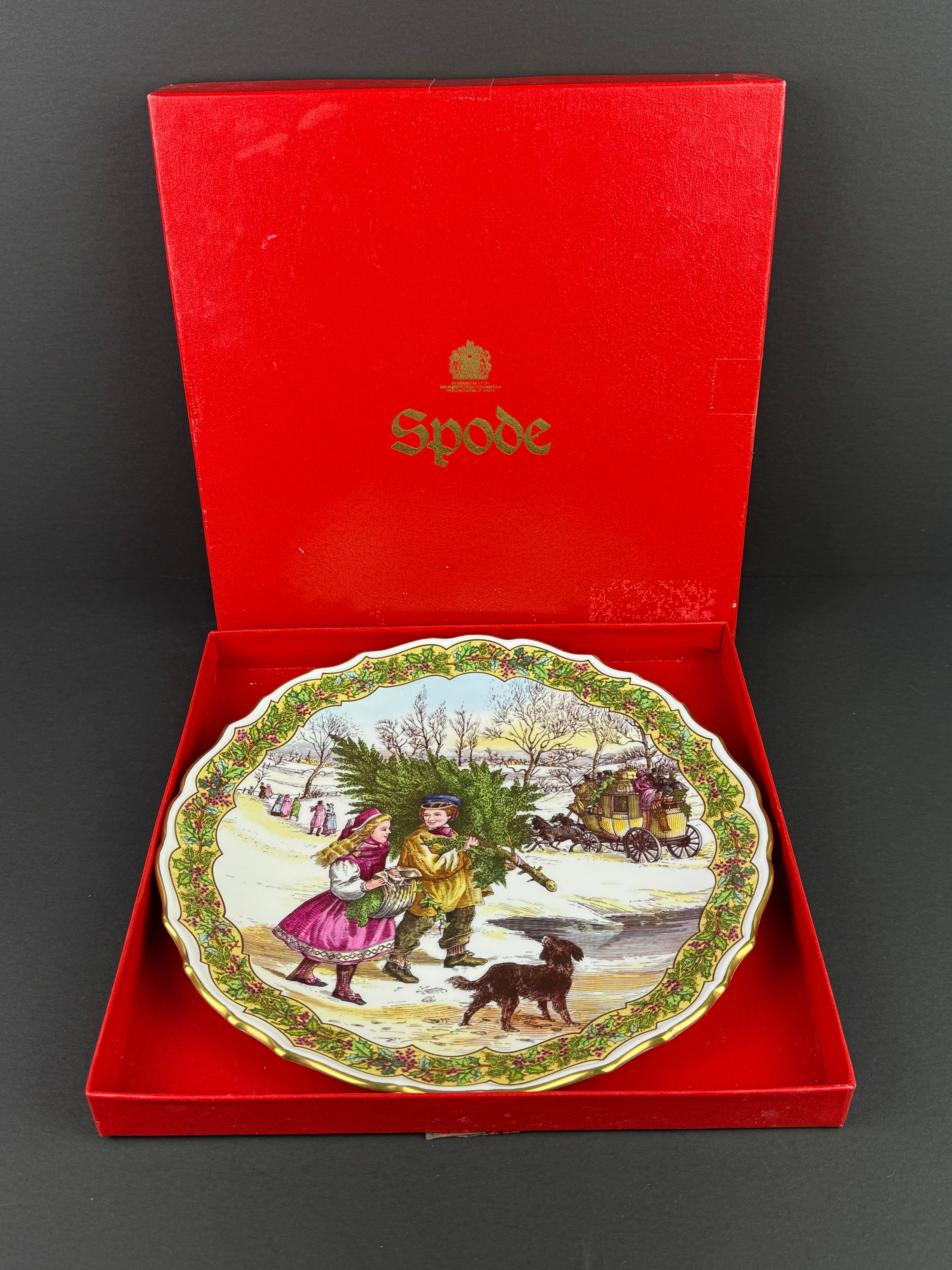 Spode Victorian Christmas Plate N 1