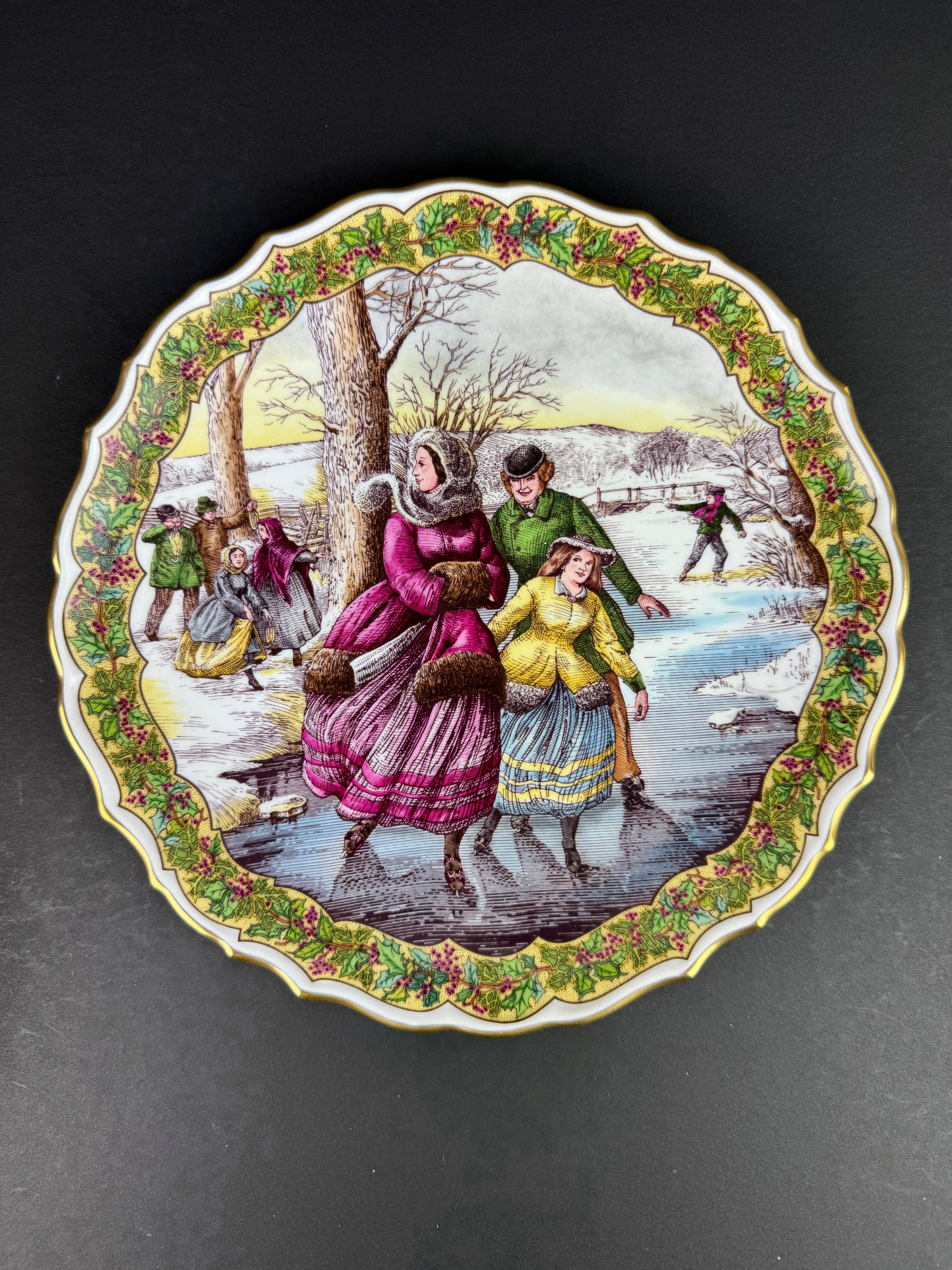 Spode Victorian Christmas Plate N 2