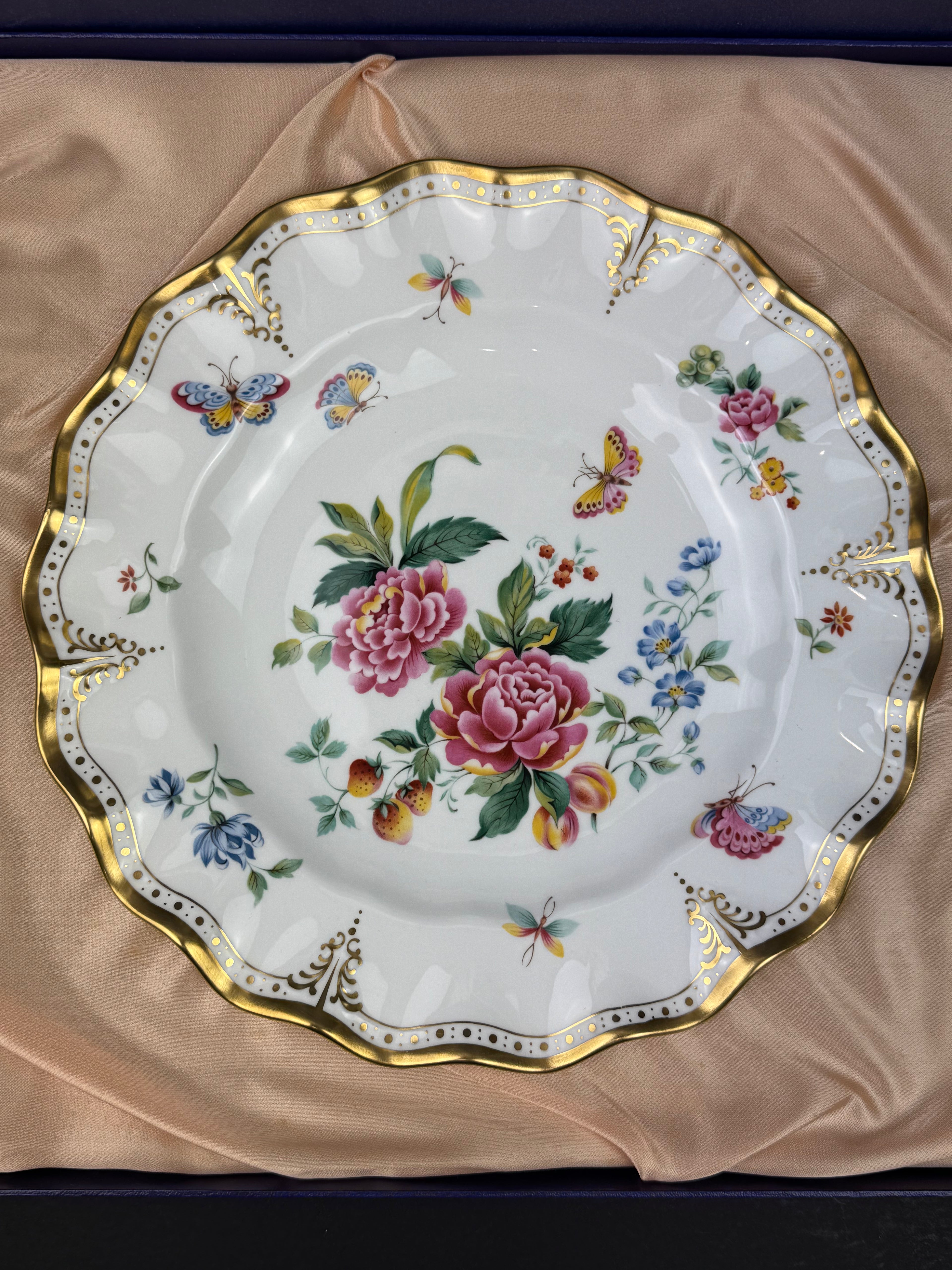 Royal Crown Derby Derby Days Dinner Plate